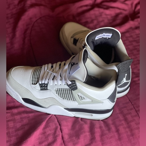 Reto 4s - Picture 1 of 3